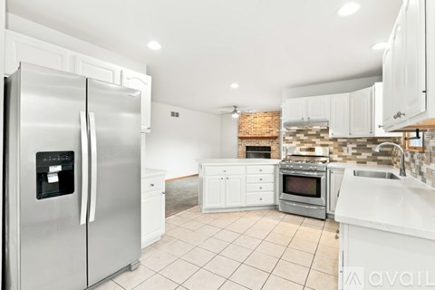 88 Mariners Ct 3 Beds Apartment for Rent