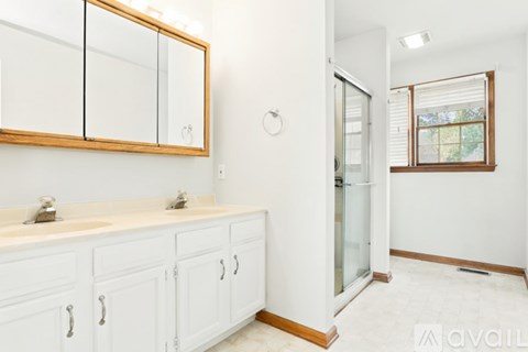 88 Mariners Ct 3 Beds Apartment for Rent