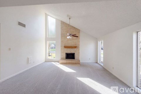 15804 Dunmoor Dr 3 Beds Apartment for Rent