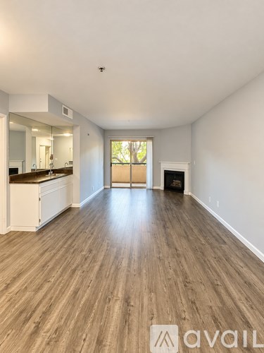 8722 Burton Way 2 Beds Apartment for Rent