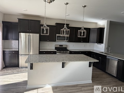 21 Turin Way 3 Beds Apartment for Rent