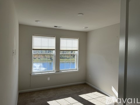 21 Turin Way 3 Beds Apartment for Rent