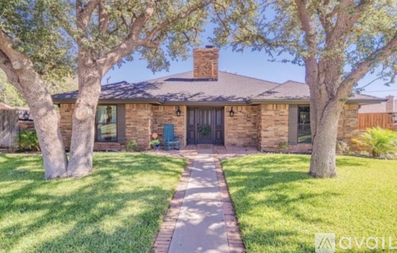 4902 Sundown Cir 4 Beds Single Family Home for Rent - Photo gallery 1