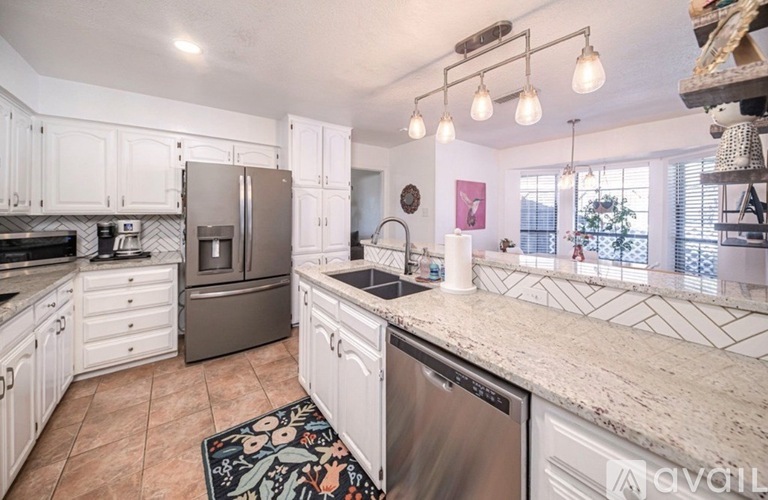 4902 Sundown Cir 4 Beds Single Family Home for Rent - Photo gallery 2
