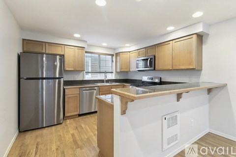 8505 Nesbit Ave N 3 Beds Apartment for Rent