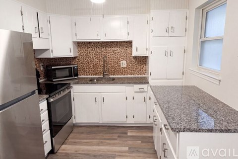 112 N Lake Rd 4 Beds Apartment for Rent