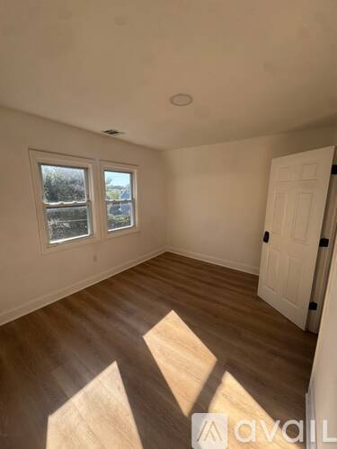 23 Watson Ave 3 Beds Apartment for Rent - Photo gallery 1