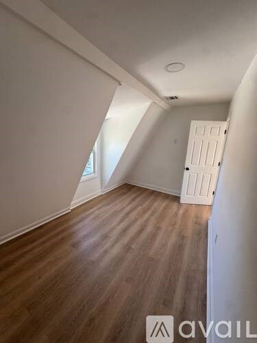 23 Watson Ave 3 Beds Apartment for Rent