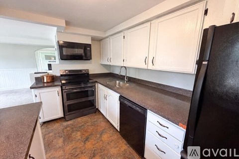 30405 Everett St 3 Beds Apartment for Rent