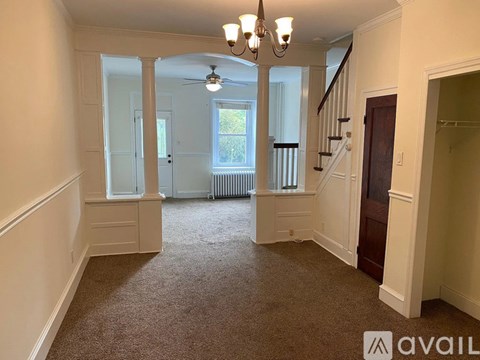 156 Roxborough Ave 4 Beds Apartment for Rent