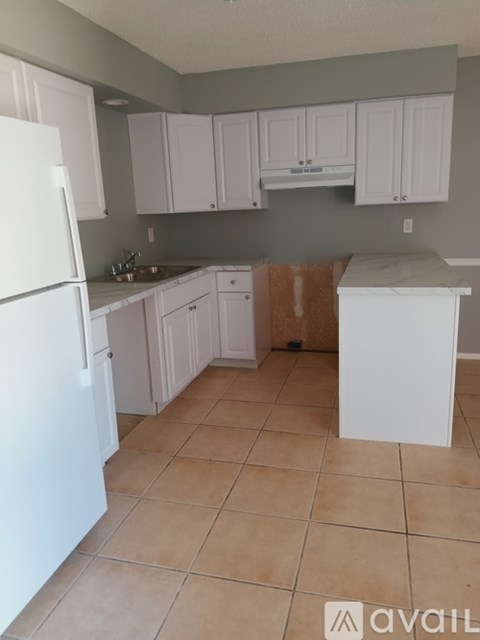 1334 London Ave 2 Beds Apartment for Rent