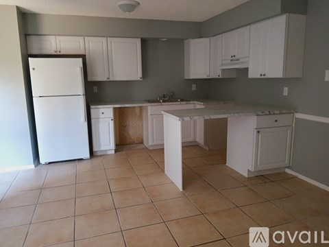 1334 London Ave 2 Beds Apartment for Rent