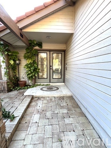 9188 Bay Hill Boulevard 5 Beds Apartment for Rent