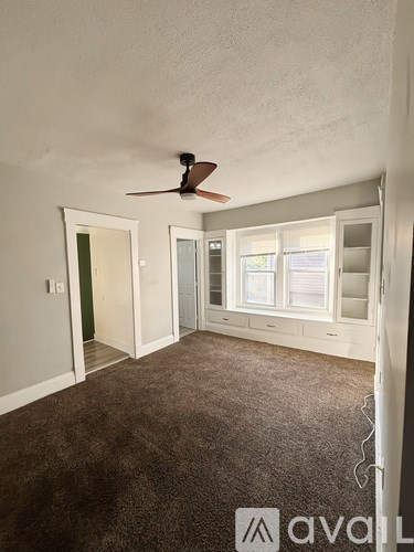 3001 W 11Th St 3 Beds Apartment for Rent