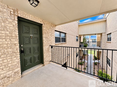 11843 Braesview 2 Beds Apartment for Rent