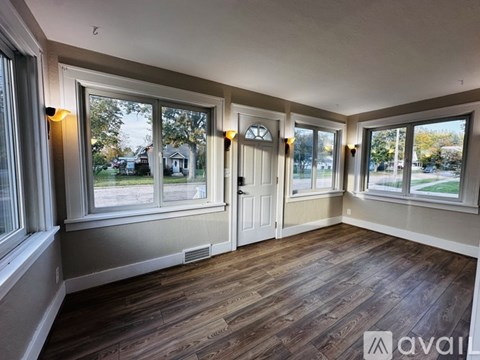 202 Maple Street 3 Beds Apartment for Rent