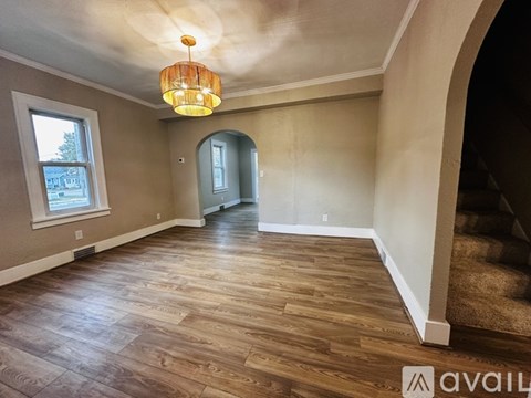 202 Maple Street 3 Beds Apartment for Rent