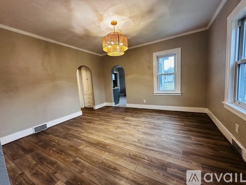 202 Maple Street 3 Beds Apartment for Rent