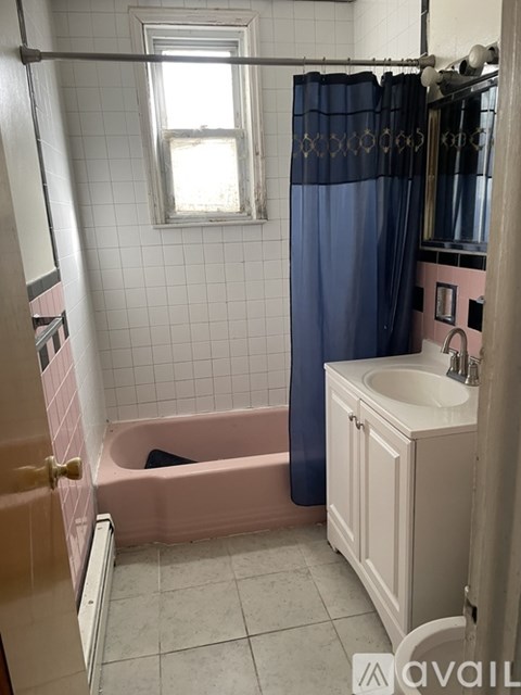 161 W 20Th St 3 Beds Apartment for Rent