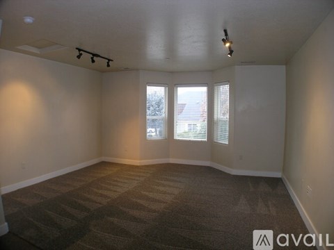 699 N Mitchell St 2 Beds Apartment for Rent