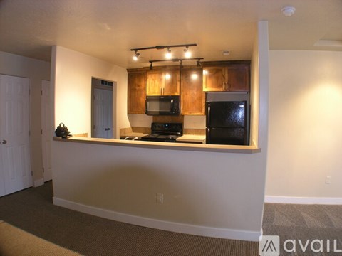 699 N Mitchell St 2 Beds Apartment for Rent