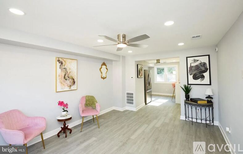 351 Leeanne Rd 3 Beds Townhouse for Rent - Photo gallery 5
