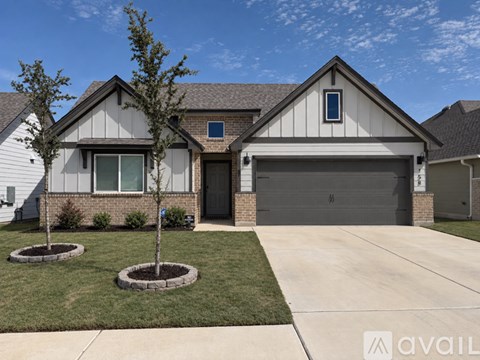 158 Ellenora Dr. 4 Beds Apartment for Rent