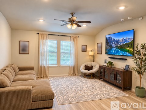 158 Ellenora Dr. 4 Beds Apartment for Rent
