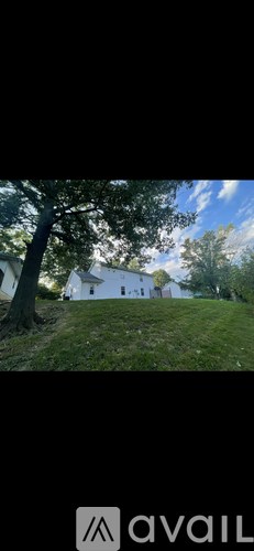1369 Louisville Drive 3 Beds Apartment for Rent