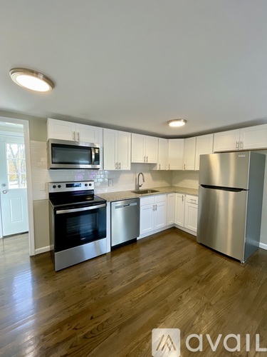 42 Railroad Avenue 2 Beds Apartment for Rent - Photo gallery 3