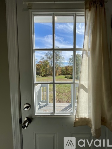 42 Railroad Avenue 2 Beds Apartment for Rent - Photo gallery 5