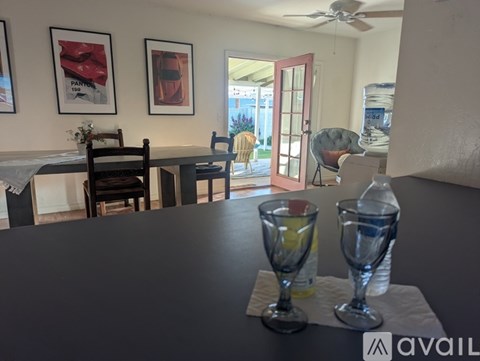 900 North Sunset Drive 3 Beds Apartment for Rent