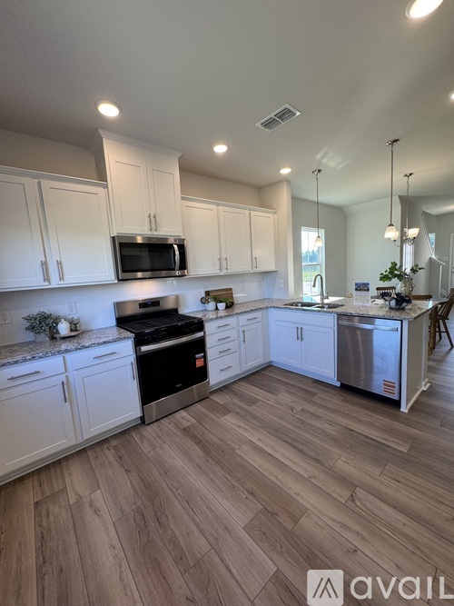 729 Branthurst Dr 4 Beds Single Family Home for Rent - Photo gallery 2
