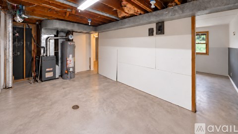 114 Sondra Avenue 4 Beds Apartment for Rent