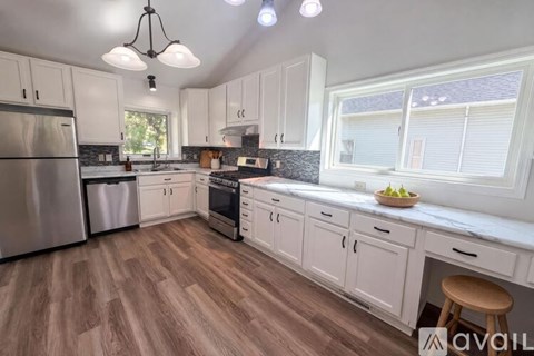 904 4Th Ave N 3 Beds Apartment for Rent