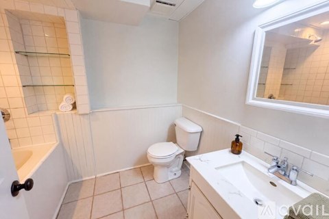 904 4Th Ave N 3 Beds Apartment for Rent