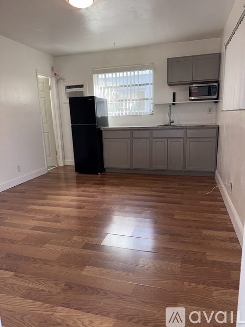 1518 Grant Street Studio Apartment for Rent - Photo gallery 1