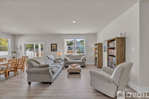 211 Orion Court 4 Beds Apartment for Rent
