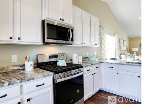 14377 Fernbrook Ln N 4 Beds Apartment for Rent