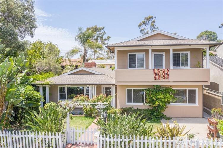 380 Poplar Street 3 Beds Single Family Home for Rent - Photo gallery 1