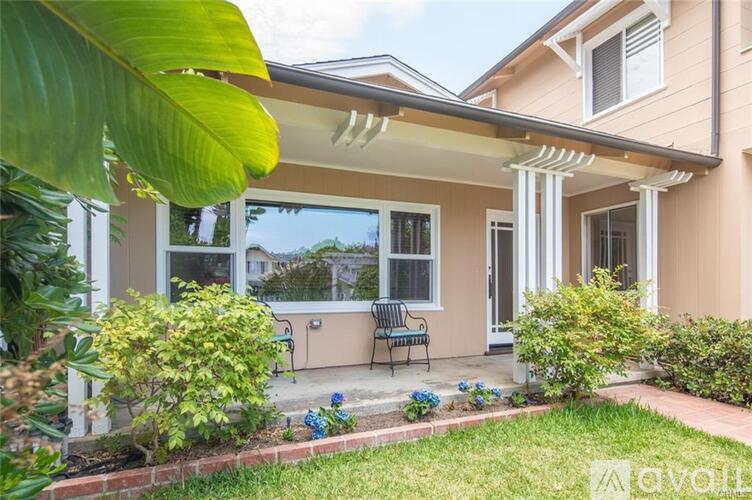 380 Poplar Street 3 Beds Single Family Home for Rent - Photo gallery 2