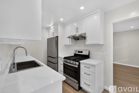 1868 N Berendo St 3 Beds Apartment for Rent
