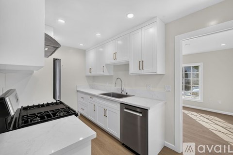 1850 S Berendo St 3 Beds Apartment for Rent
