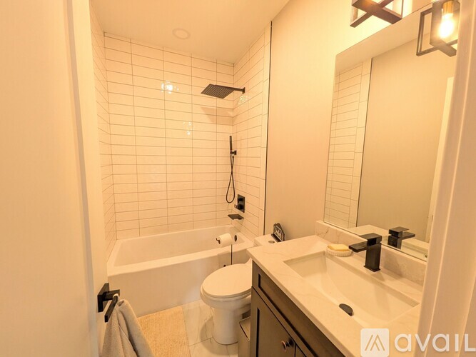 8631 W Grand Ave 3 Beds Apartment for Rent - Photo gallery 5