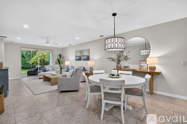 14939 Edgewater Cir 2 Beds Single Family Home for Rent - Photo gallery 5