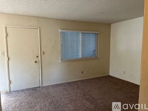 653 E 9Th St 2 Beds Apartment for Rent