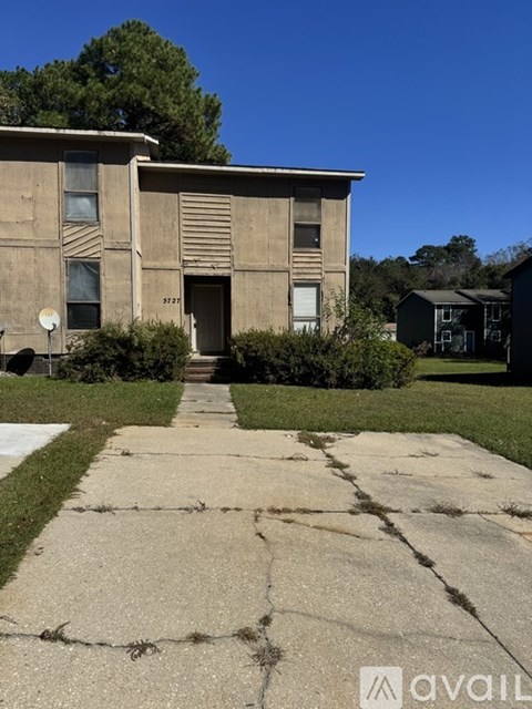 5727 Aftonshire Dr 2 Beds Apartment for Rent
