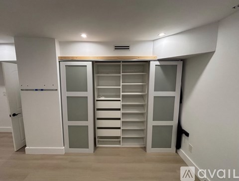 320 Northeast 57Th Street 2 Beds Apartment for Rent