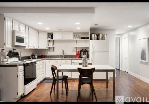 5615 South Laurelwood Street 6 Beds Apartment for Rent