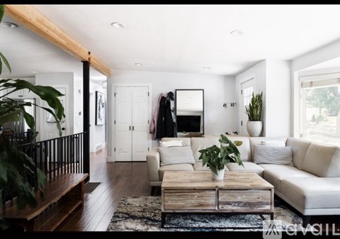 5615 South Laurelwood Street 6 Beds Apartment for Rent